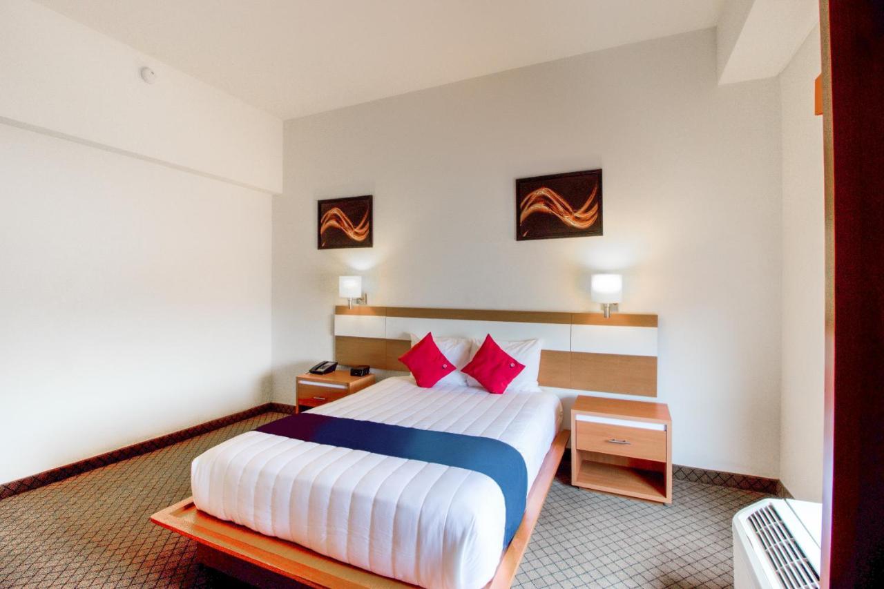 Capital O Hotel Herederos, Piedras Negras Bagian luar foto
