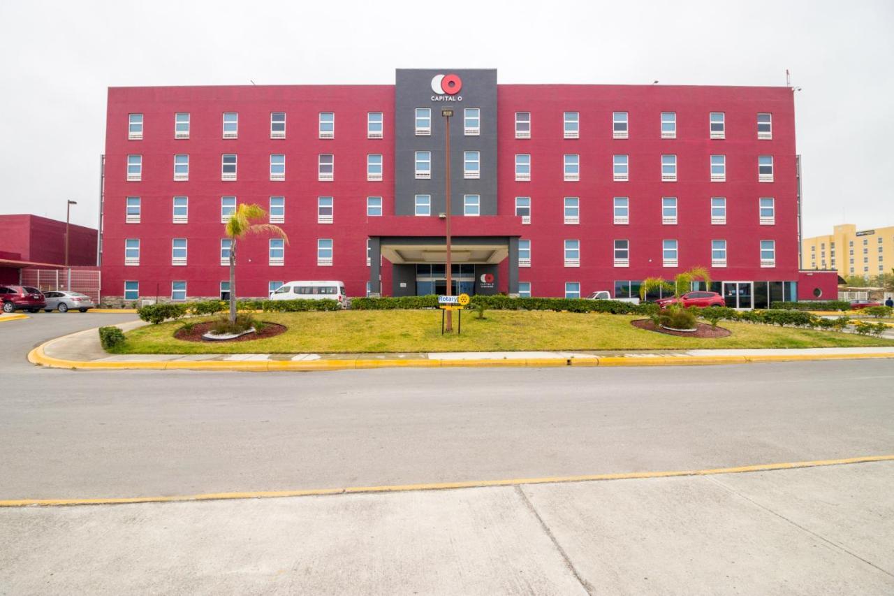 Capital O Hotel Herederos, Piedras Negras Bagian luar foto